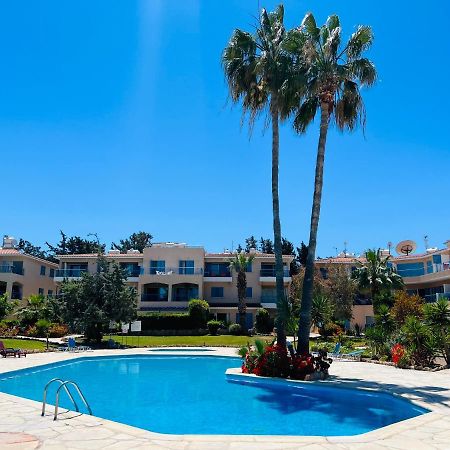 Golden Palms Paradise Garden Paphos Exterior photo